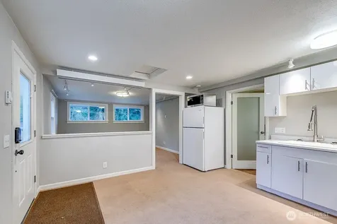 1140 NE Wing Point Way Bainbridge Island WA 98110