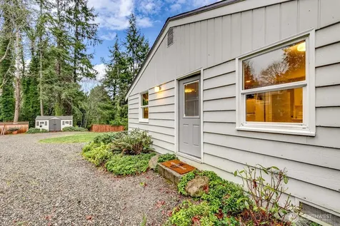 1140 NE Wing Point Way Bainbridge Island WA 98110