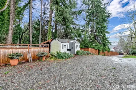1140 NE Wing Point Way Bainbridge Island WA 98110