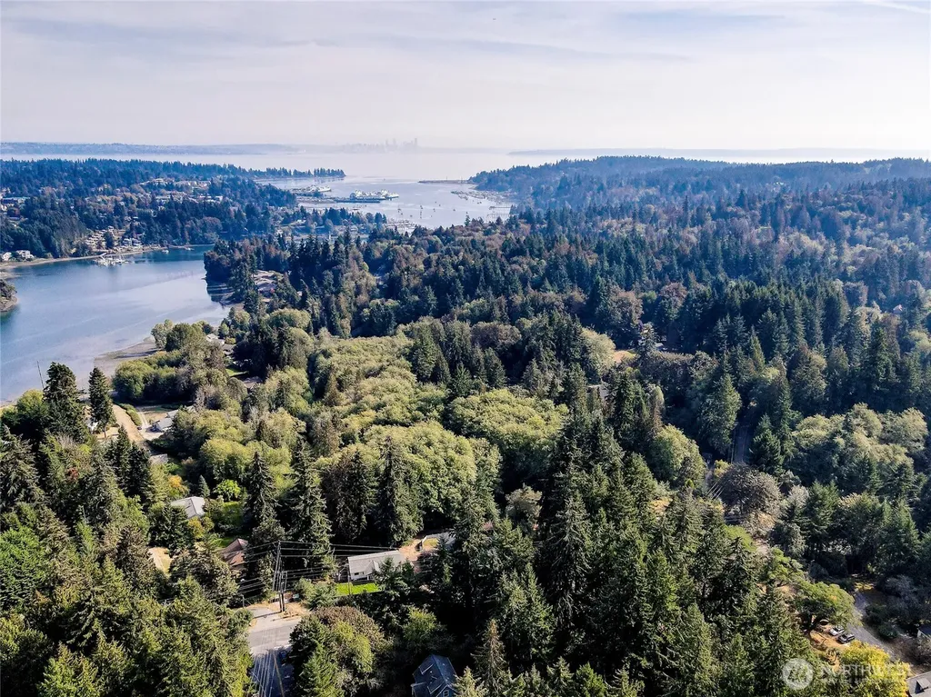 8013 NE Bucklin Hill Road Bainbridge Island WA 98110