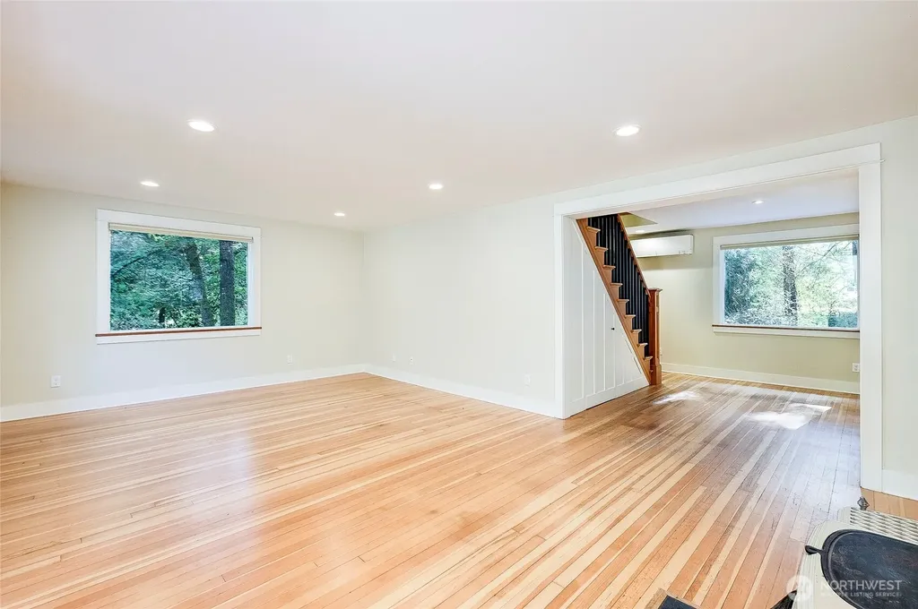 8013 NE Bucklin Hill Road Bainbridge Island WA 98110