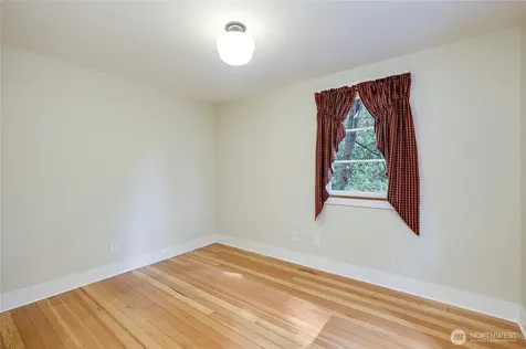 8013 NE Bucklin Hill Road Bainbridge Island WA 98110