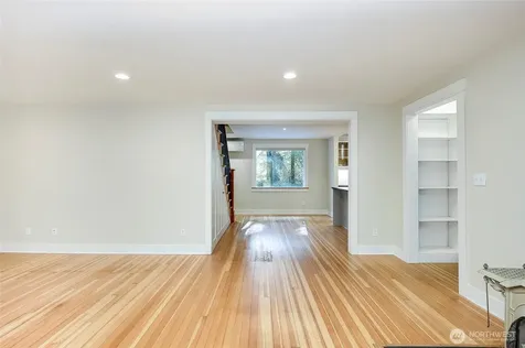 8013 NE Bucklin Hill Road Bainbridge Island WA 98110