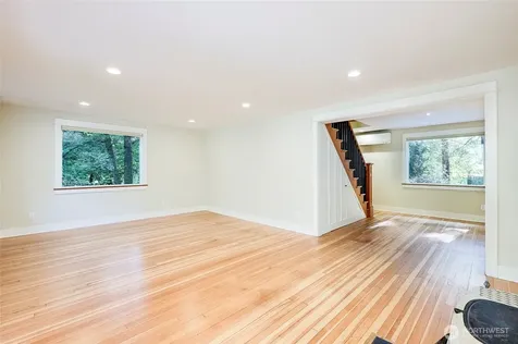 8013 NE Bucklin Hill Road Bainbridge Island WA 98110