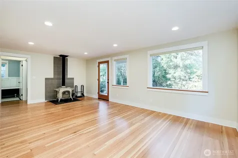 8013 NE Bucklin Hill Road Bainbridge Island WA 98110