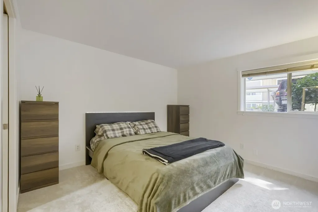 8240 126th Avenue NE Kirkland WA 98033