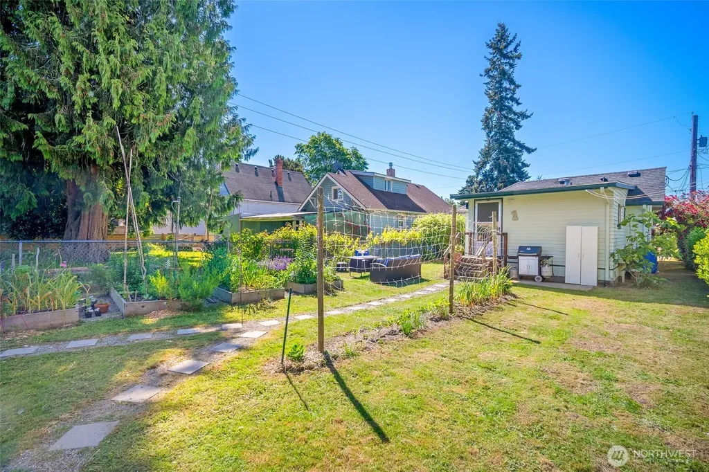 811 W Hazel Street Mount Vernon WA 98273