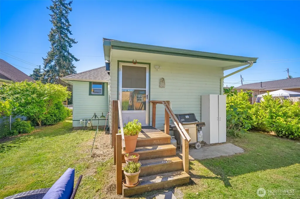 811 W Hazel Street Mount Vernon WA 98273