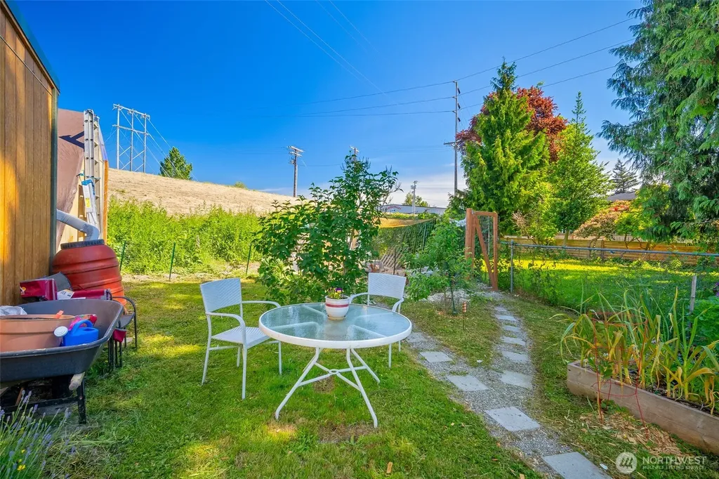 811 W Hazel Street Mount Vernon WA 98273