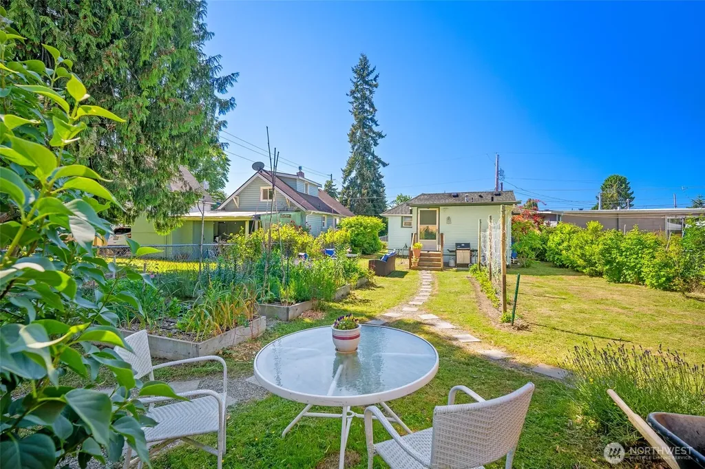 811 W Hazel Street Mount Vernon WA 98273