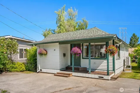 811 W Hazel Street Mount Vernon WA 98273