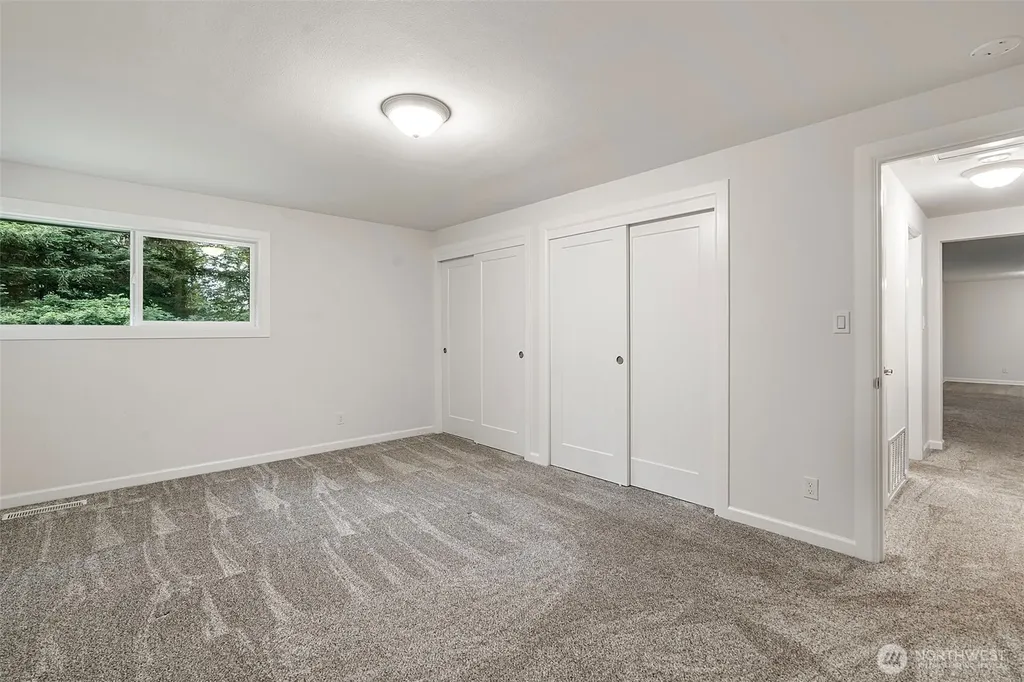 11517 34th Street E Edgewood WA 98372