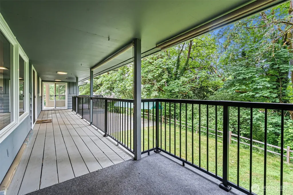 11517 34th Street E Edgewood WA 98372