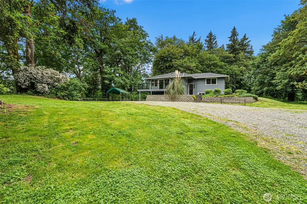 11517 34th Street E Edgewood WA 98372