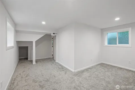 11517 34th Street E Edgewood WA 98372