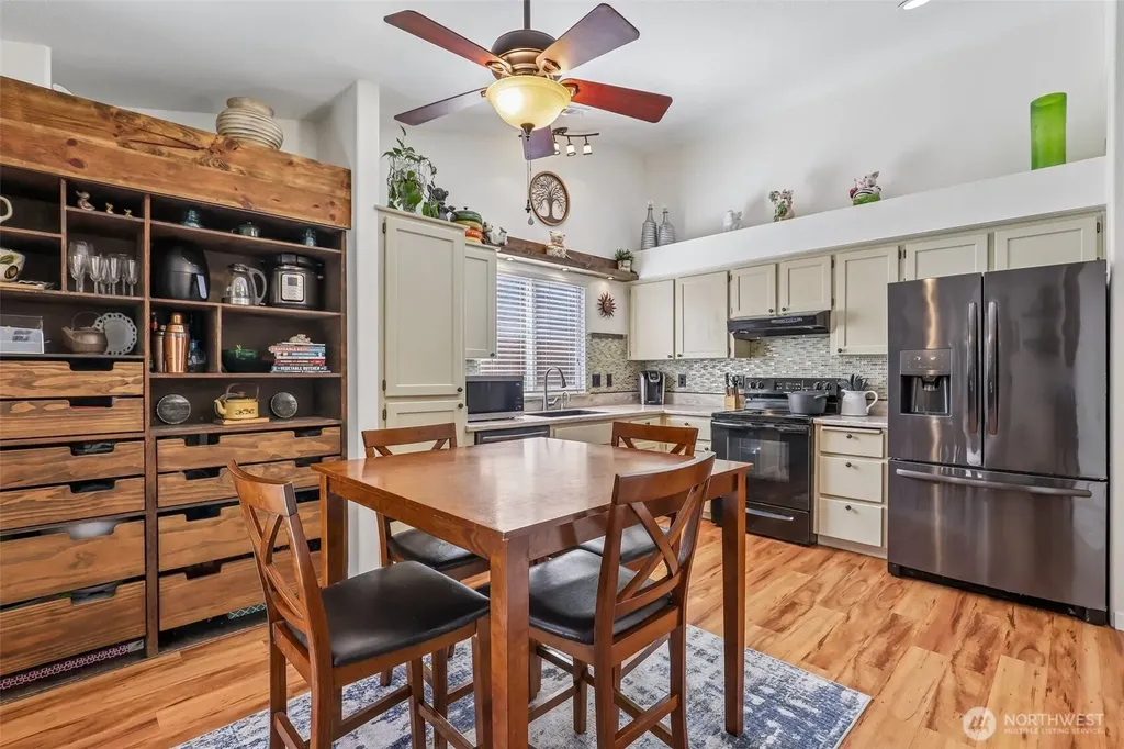 17608 SE 22nd Way Vancouver WA 98683