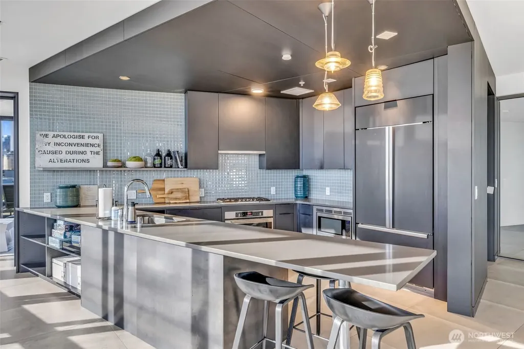 590 1st Avenue S Seattle WA 98104