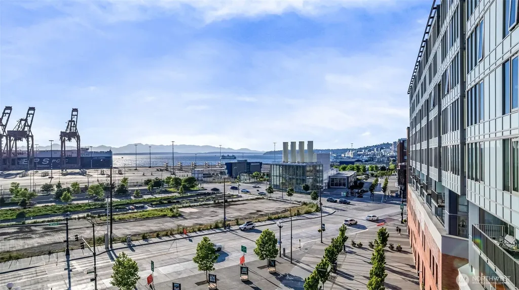 590 1st Avenue S Seattle WA 98104