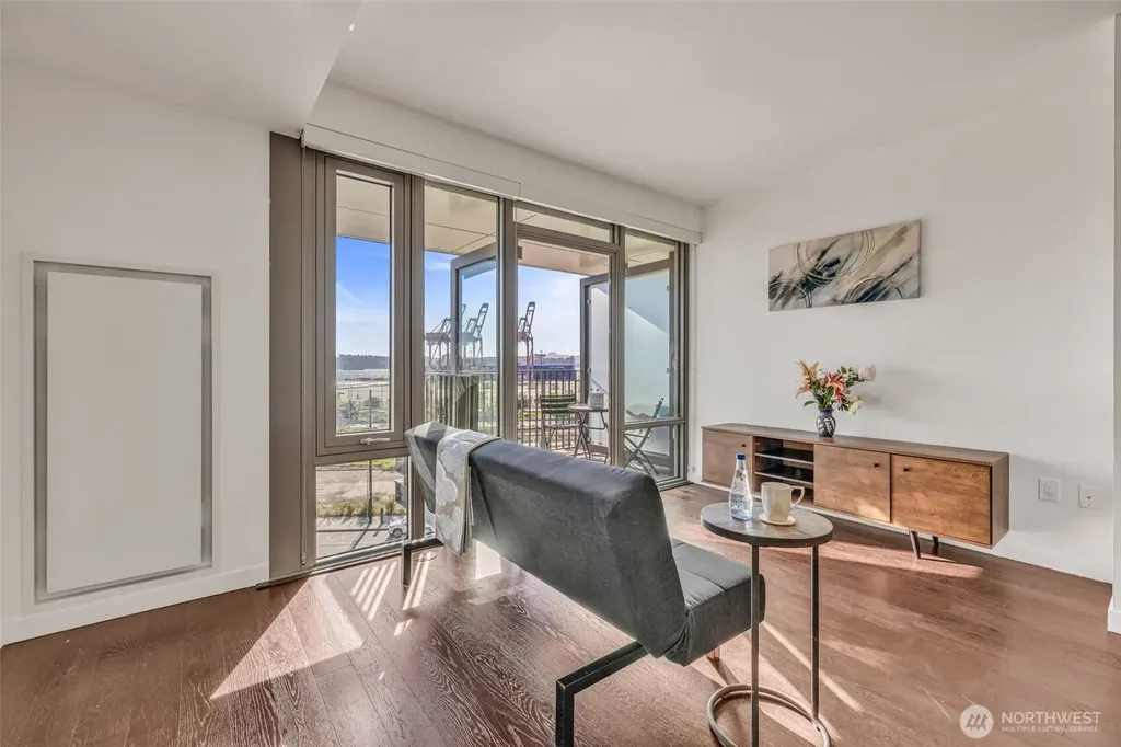 590 1st Avenue S Seattle WA 98104