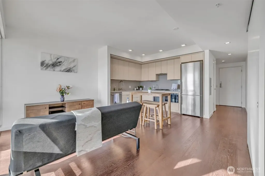 590 1st Avenue S Seattle WA 98104