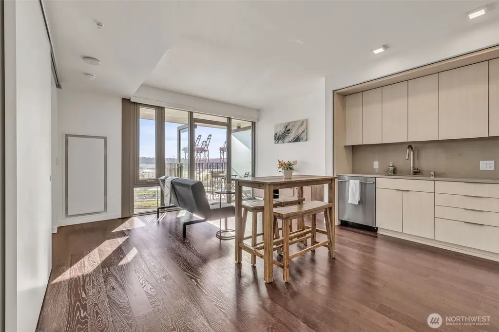 590 1st Avenue S Seattle WA 98104