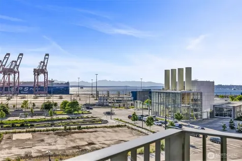 590 1st Avenue S Seattle WA 98104