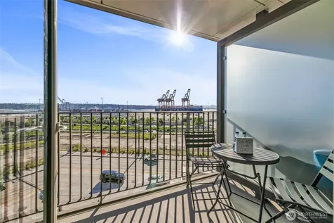 590 1st Avenue S Seattle WA 98104