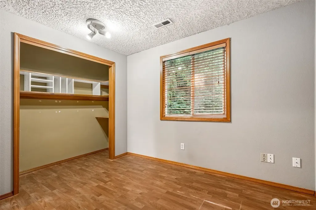 11412 NW 7th Court Vancouver WA 98685