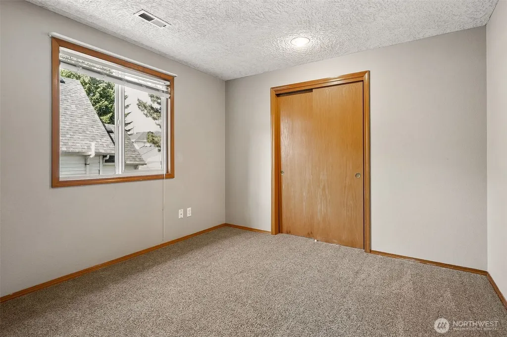 11412 NW 7th Court Vancouver WA 98685