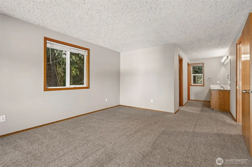 11412 NW 7th Court Vancouver WA 98685