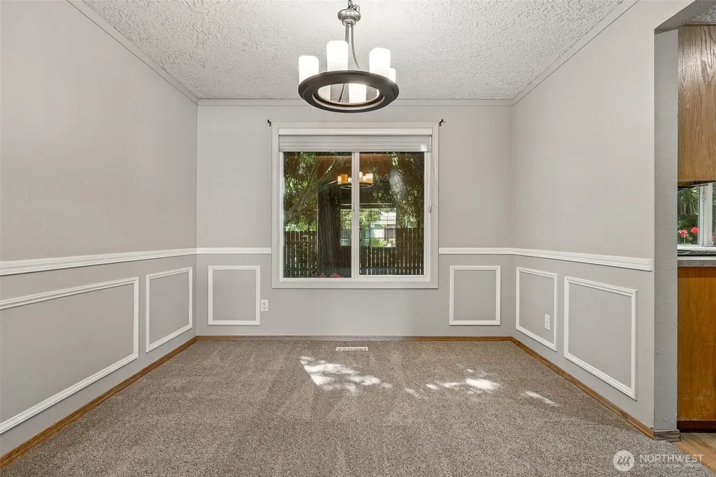 11412 NW 7th Court Vancouver WA 98685