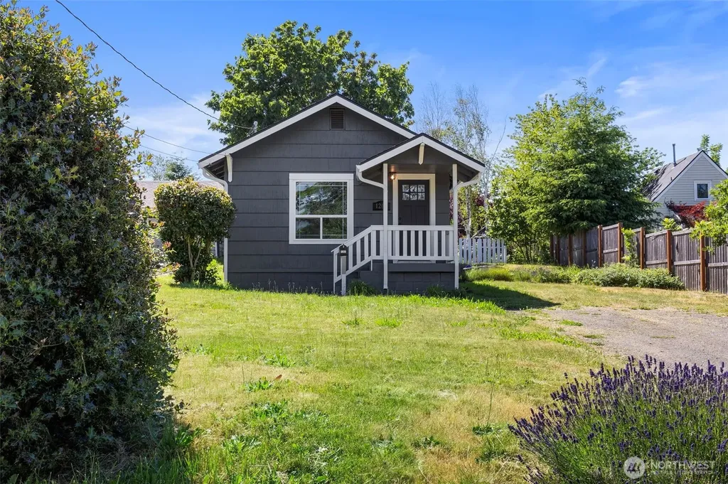 1207 High Avenue Bremerton WA 98337