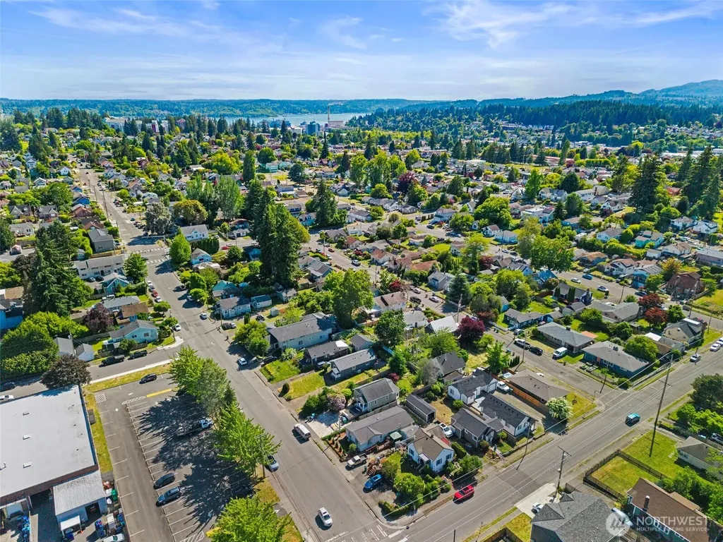 1207 High Avenue Bremerton WA 98337