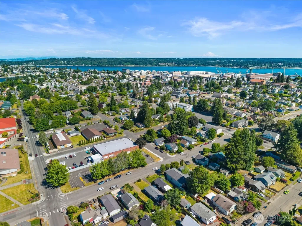 1207 High Avenue Bremerton WA 98337