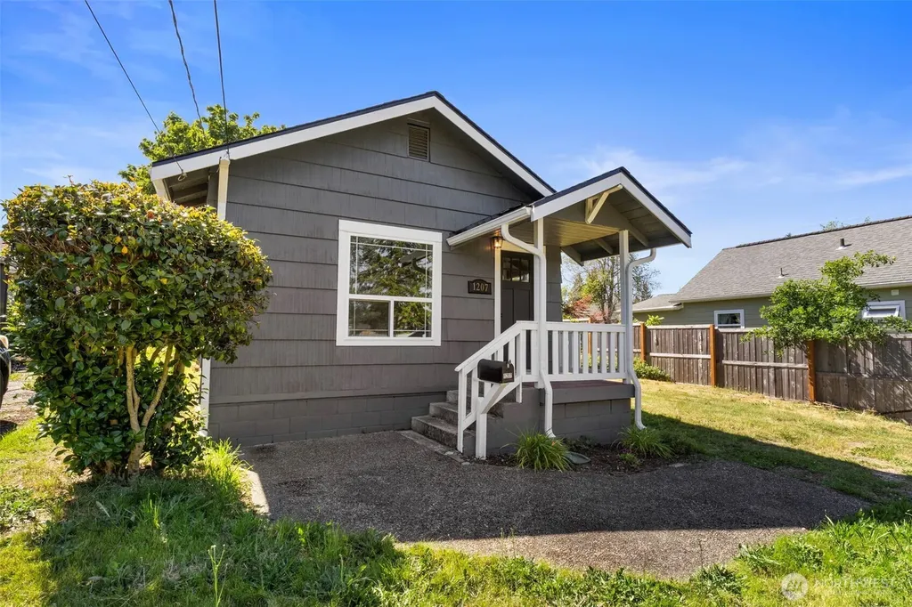 1207 High Avenue Bremerton WA 98337