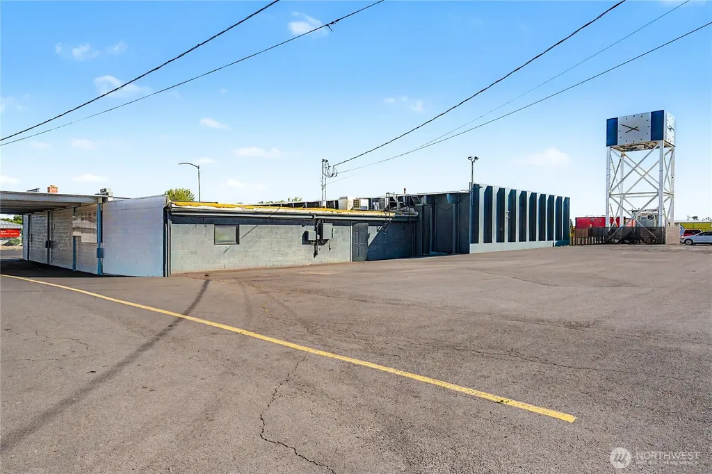 417 W Broadway Avenue Moses Lake WA 98837
