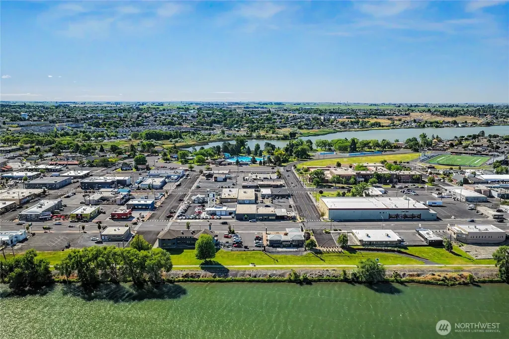 417 W Broadway Avenue Moses Lake WA 98837