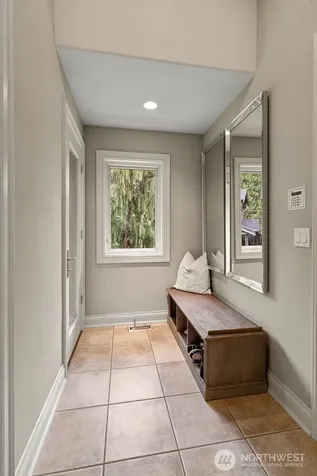 3424 97th Avenue SE Mercer Island WA 98040