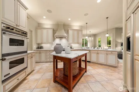 3424 97th Avenue SE Mercer Island WA 98040