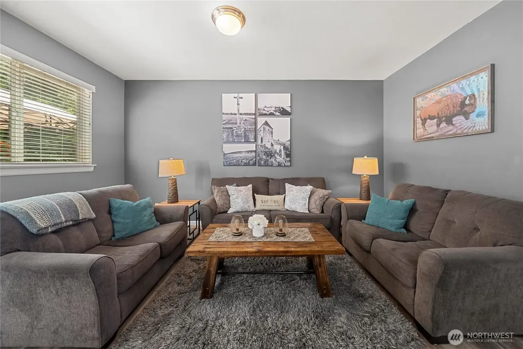 5060 Elliot Court SE Auburn WA 98092