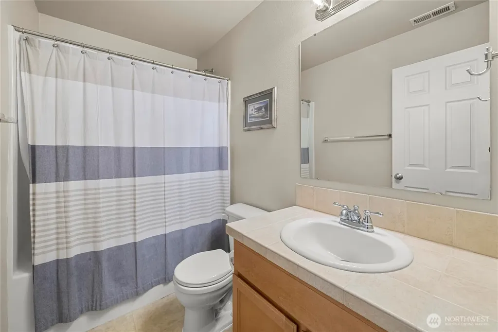 5060 Elliot Court SE Auburn WA 98092