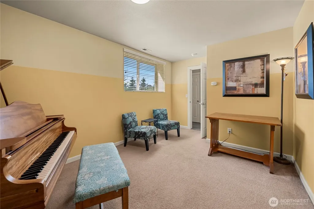 5060 Elliot Court SE Auburn WA 98092