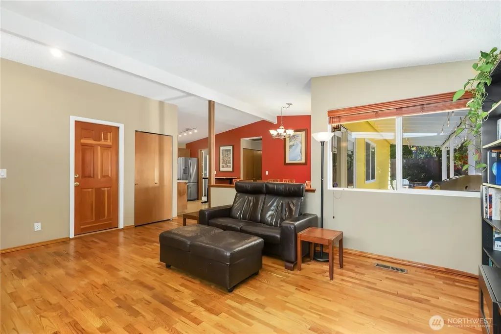 4718 48th Avenue SW Seattle WA 98116