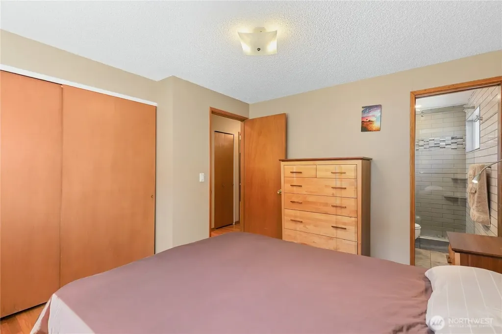 4718 48th Avenue SW Seattle WA 98116