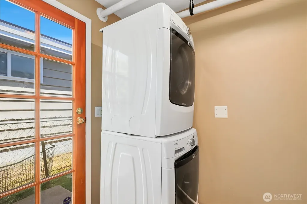 4718 48th Avenue SW Seattle WA 98116