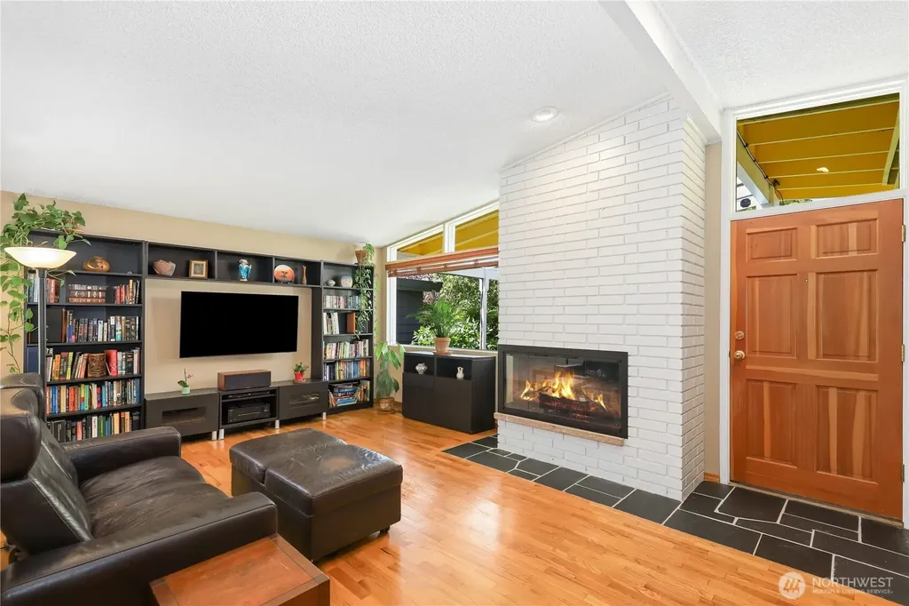 4718 48th Avenue SW Seattle WA 98116