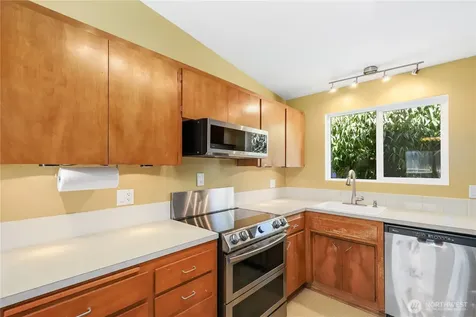 4718 48th Avenue SW Seattle WA 98116