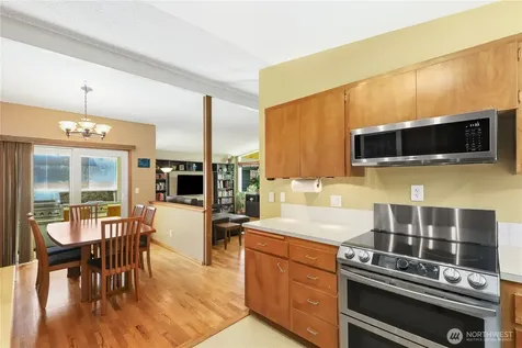4718 48th Avenue SW Seattle WA 98116