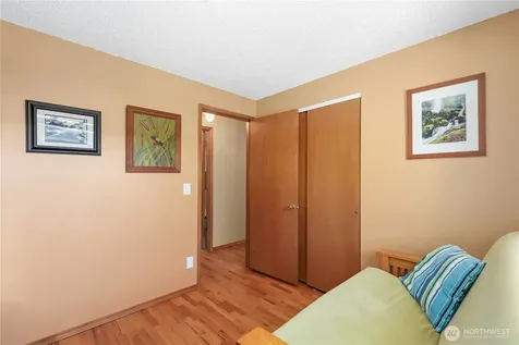 4718 48th Avenue SW Seattle WA 98116