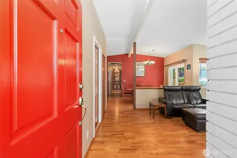 4718 48th Avenue SW Seattle WA 98116